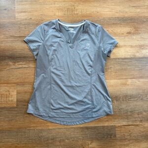 ✨3/$30✨Fila Gray Short Sleeve Women's Tee size large